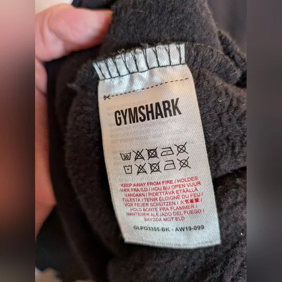 Gymshark Women's Black Cropped Hoodie - Picture 3 of 4